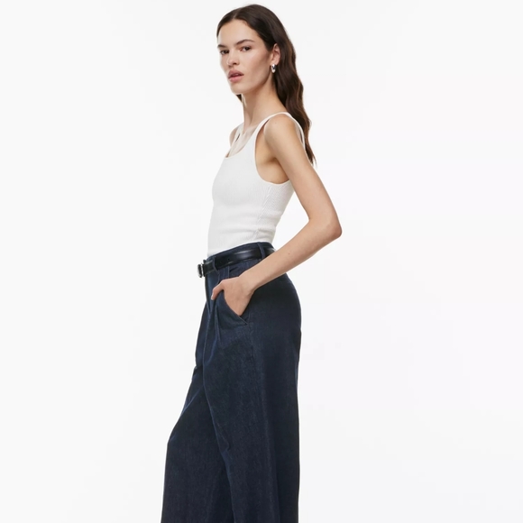 ARITZIA BABATON Sculpt Knit Squareneck Ribbed Tank Top Black and White in Small - Picture 6 of 9